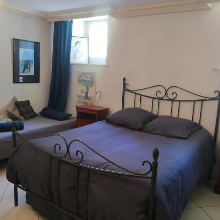 Le Mesnil-Amey Qui Vivra Verra Bed & Breakfast エクステリア 写真