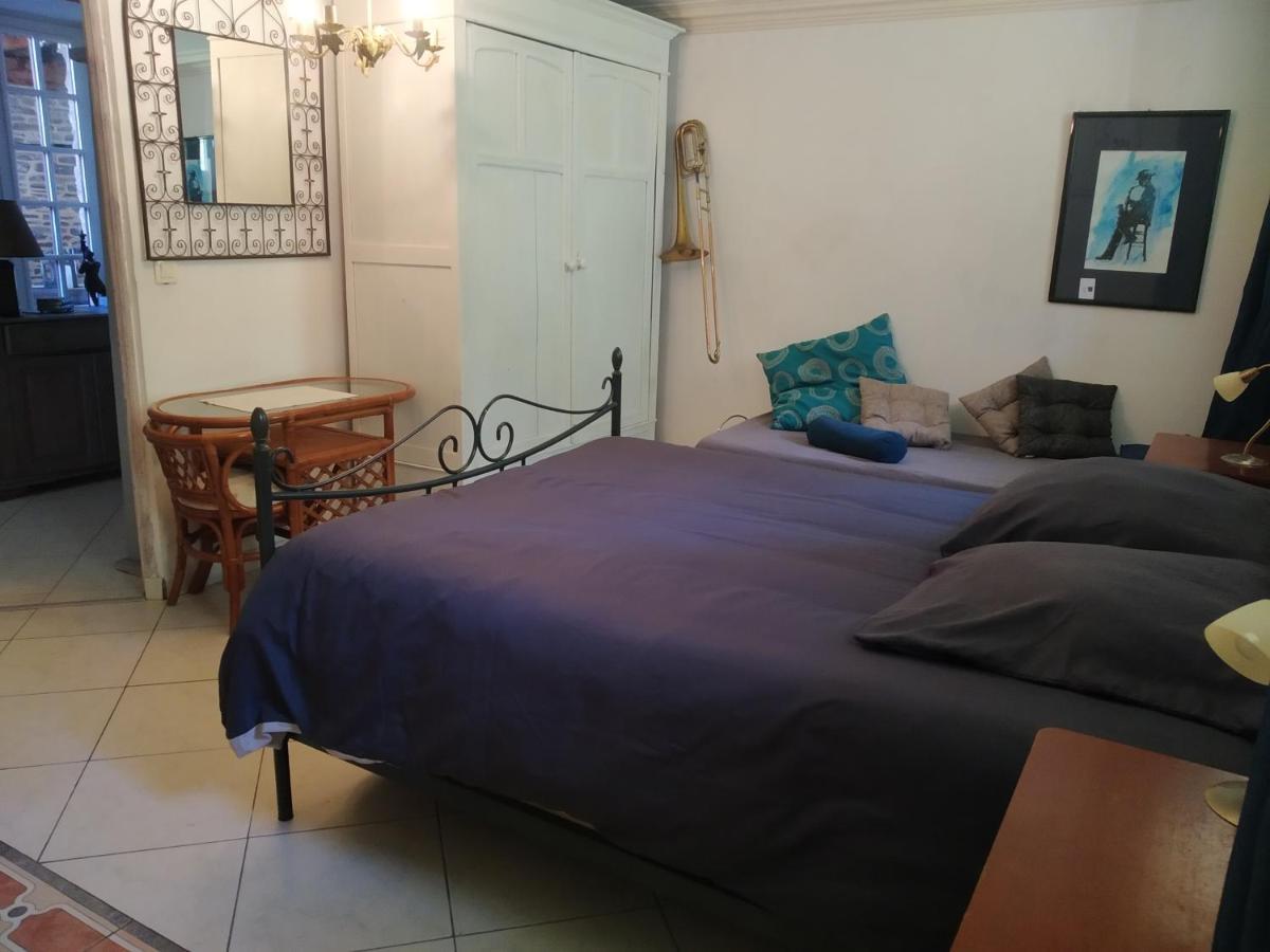 Le Mesnil-Amey Qui Vivra Verra Bed & Breakfast エクステリア 写真